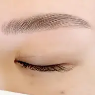 ハリウッドブロウリフトって？初めてでもOK！事前準備と注意点を解説