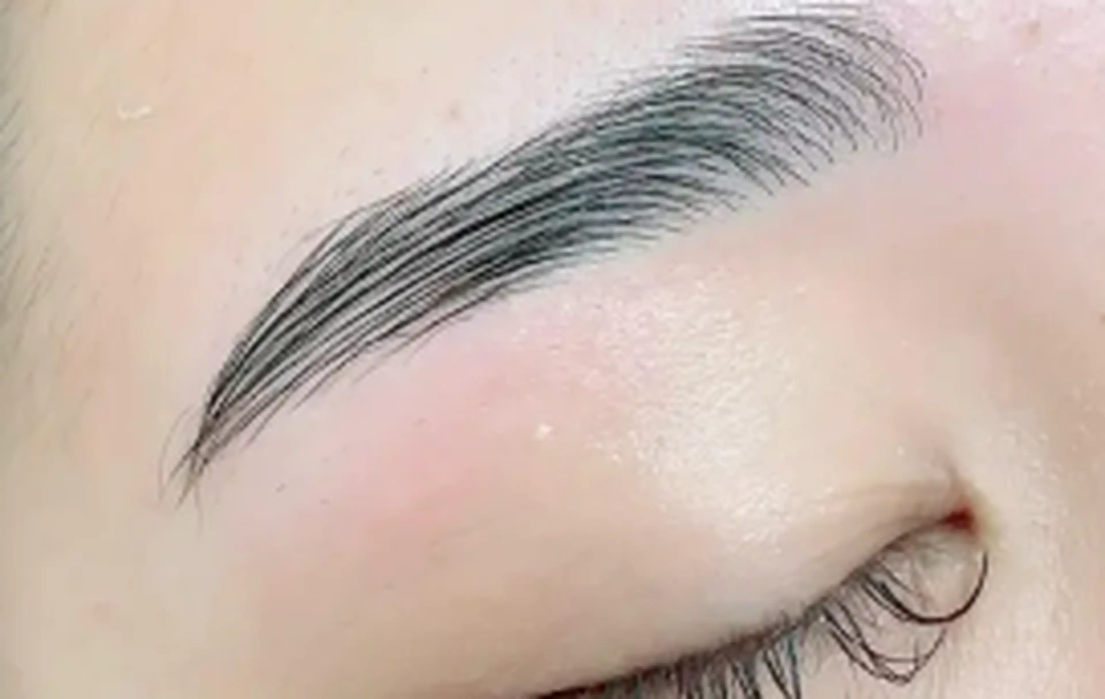 ハリウッドブロウ